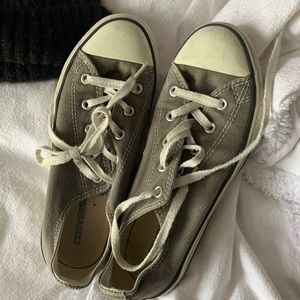 Grey converse